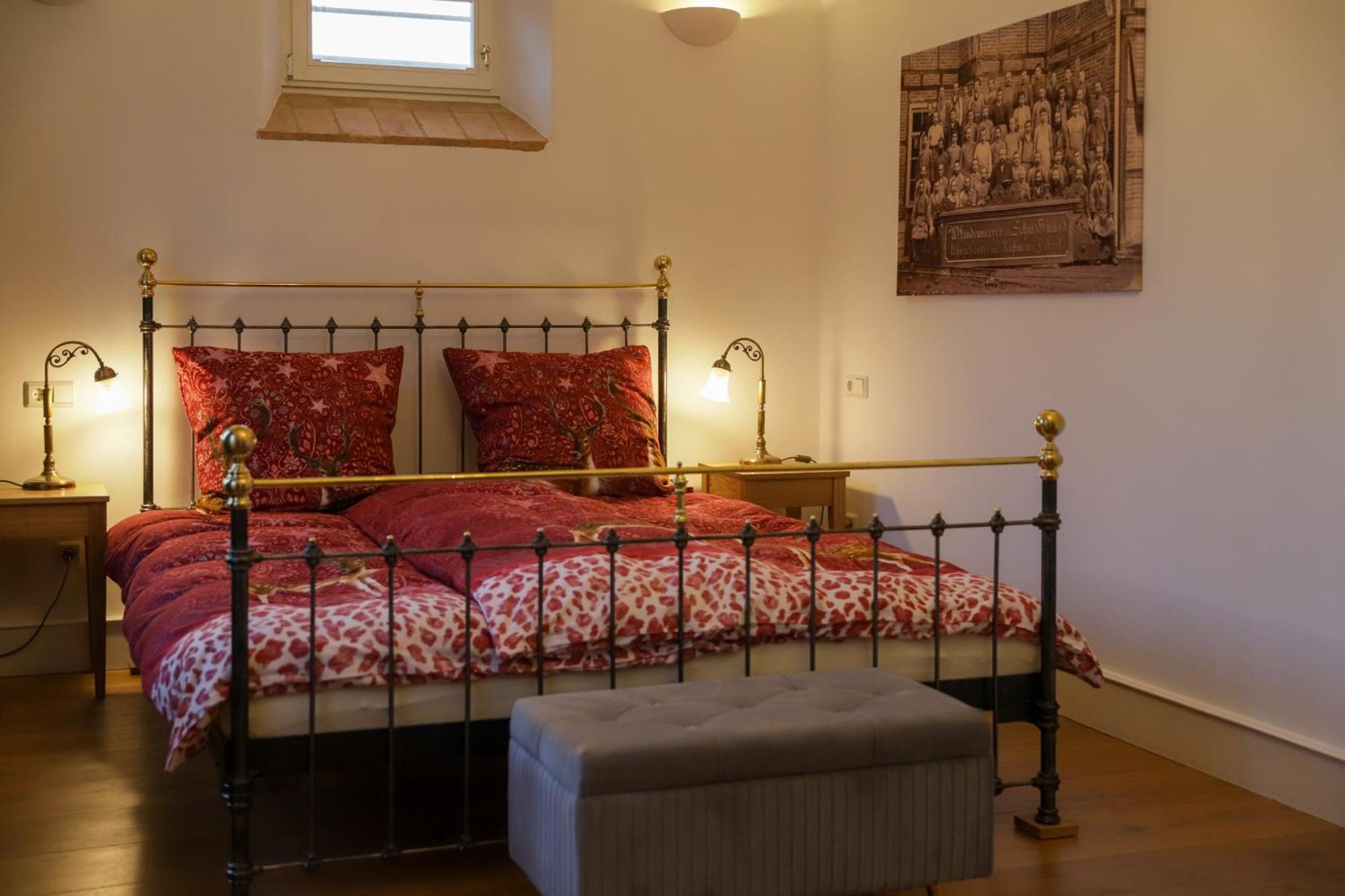 Boutique-Hotel Im Sternenhof Grosskarlbach Luaran gambar